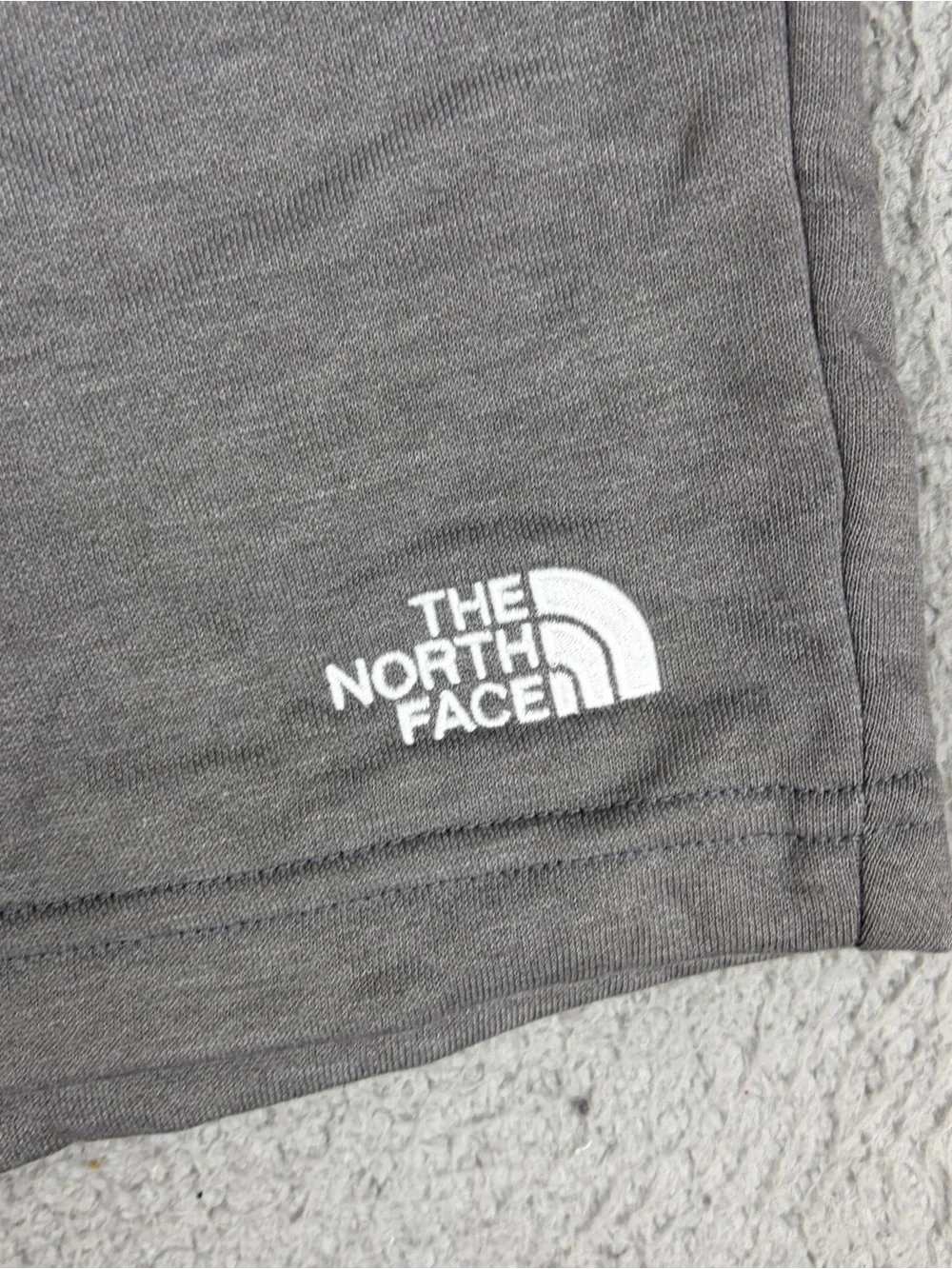 The North Face Half Dome Athletic Shorts Men’s 3XL Gray Drawstring Workout Gym